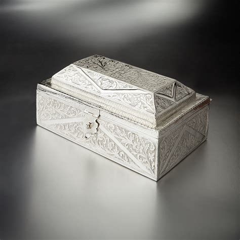 Completely handcrafted, made in brass, silver plated and lacquered ...