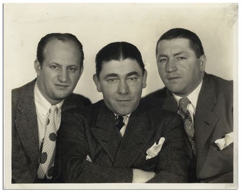Lot Detail - 10" x 8" Glossy Publicity Photo of Moe, Larry & Curly ...