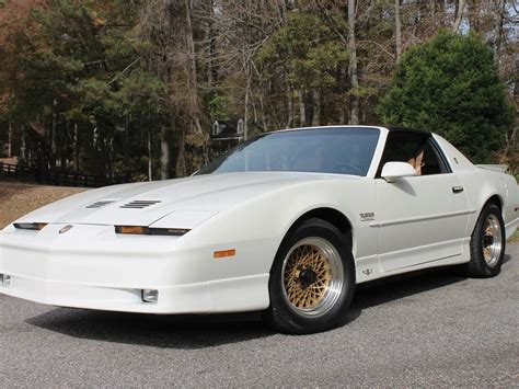 1989 Pontiac Firebird Trans Am Turbo GTA | Auburn Fall 2014 | RM Sotheby's