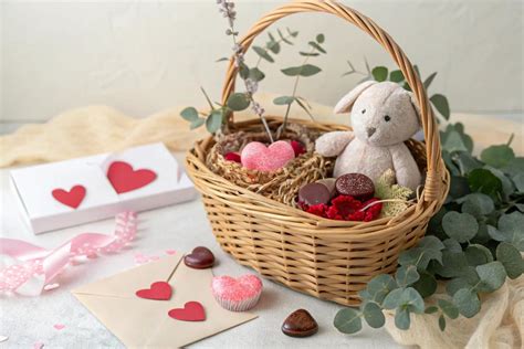 18+ Creative Valentine Basket Ideas to Try