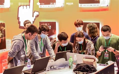 我院学子在“第二届中国大学生智能机器人创意大赛”全国决赛中再创佳绩-南京工程学院国际教育学院