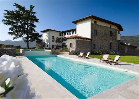 PODERE CASTEL MERLO RESORT (Villongo) - Hotel Reviews, Photos, Rate ...
