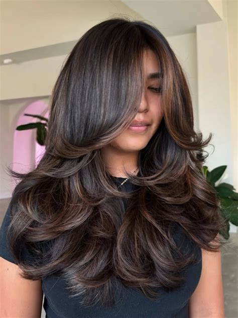 10 Ways to Wear Mocha Brown Hair Colour | Wella Professionals NO