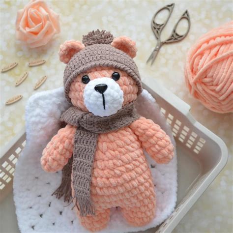 Plush bear amigurumi pattern | Amiguroom Toys