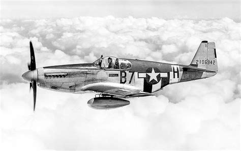 North American P-51 B Mustang