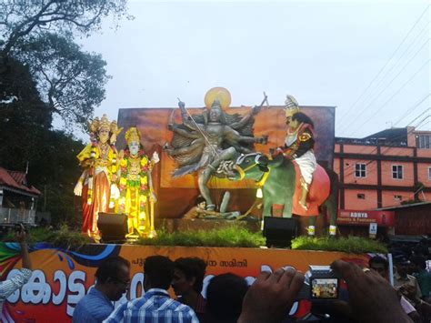 D'source Design Gallery on Puli Kali - A colorful recreational folk art ...