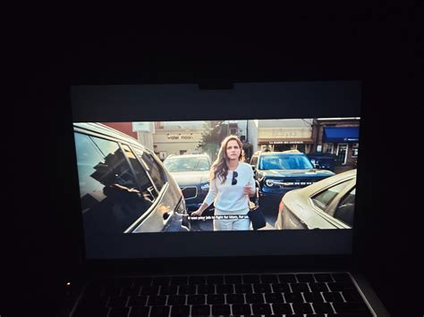 2022 Macbook Air backlight bleed - Apple Community