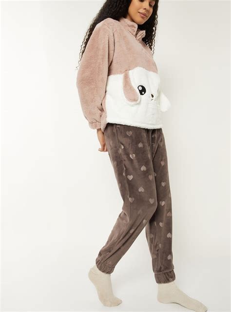 Buy Women Velour Embossed Pyjamas Online at just Rs. 699.0 ...