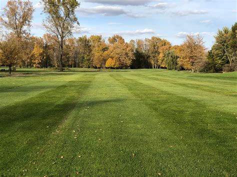 Golf Course – Cedar Glen Golf Club
