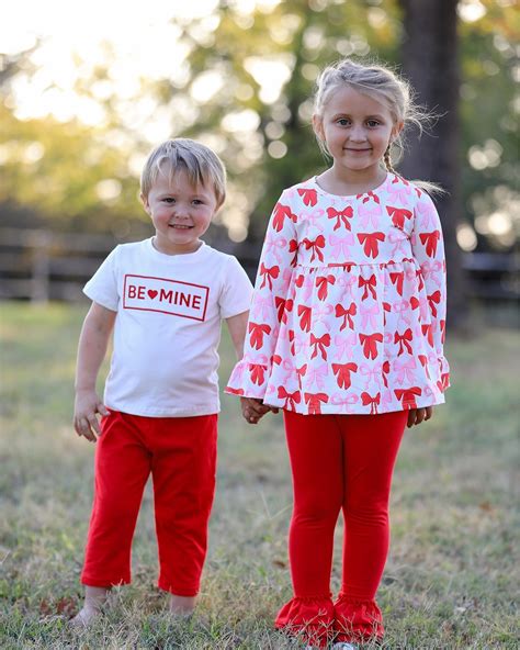 13 Tried-and-True Matching Sibling Outfits for Kids 2026 – CreativeBooster
