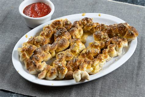 Deliciously Authentic Pizza | Broken Arrow | Old World Pizza