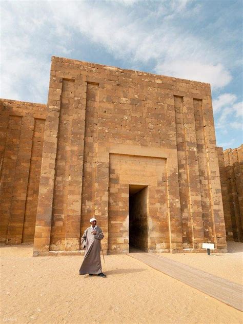 Private Tour to Giza Pyramids, Memphis, Saqqara, and Dahshur & Lunch ...