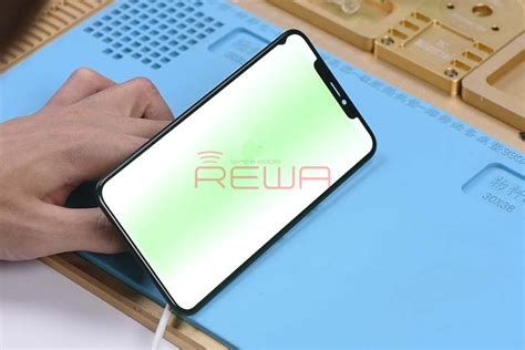 How To Fix iPhone XS Max Screen Flickering