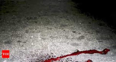 Six drunk men attack cop in Chennai | Chennai News - Times of India