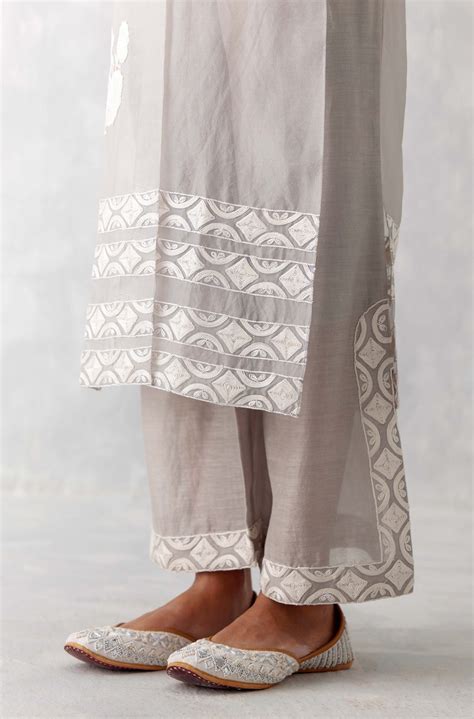 Devnaagri - Grey Slit Silk Organza Kurta Set