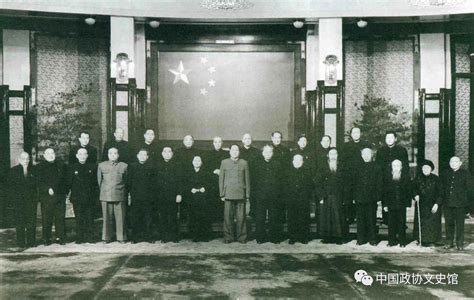 1954年上海各界讨论我国第一部宪法草案的盛况