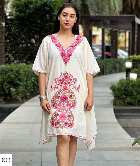 Creme Base Pink Floral Design Embroidered Short Kaftan – Kashmir origin