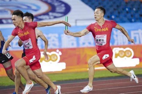 中国男女4x100米接力同飚今年亚洲最好成绩_东方体育