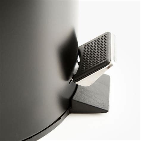 Buy Sedona Metal Pedal Bin from Home Centre at just INR 699.0