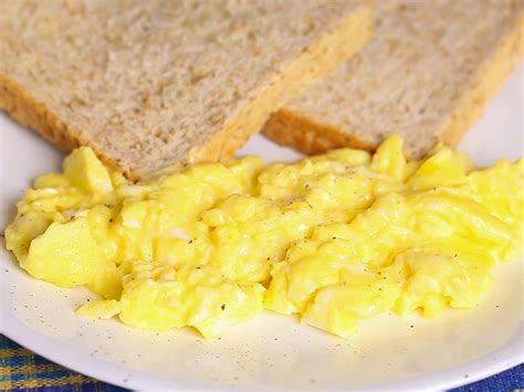 Scrambled Eggs In Microwave Milk at Jill Ford blog