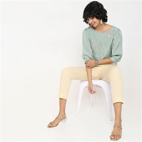 Boxy Fit Solid Crop Top – Style Union