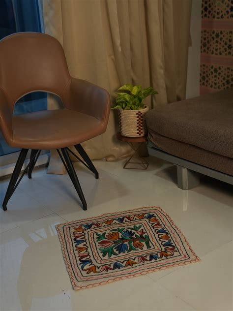 Square Rug - Spring Blossom – Swadeh – Artisanal Handcrafted Décor