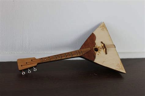 21 Weird, Exotic & Unusual Musical Instruments You Can Buy!