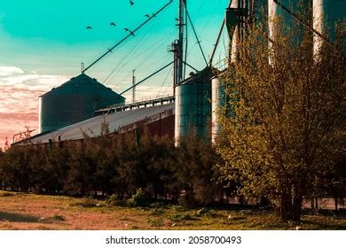 Factory Outside View 的图像结果