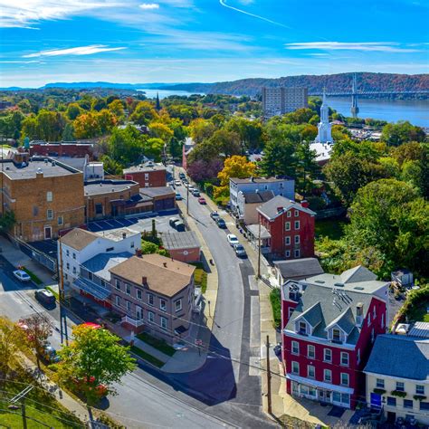 14 Beautiful Towns On New York's Hudson River
