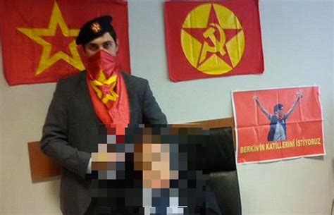 Twitter and YouTube blocked in Turkey over hostage photos