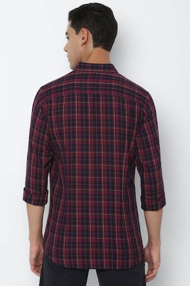 Buy Men Maroon Slim Fit Checked Full Sleeves Casual Shirt Online ...