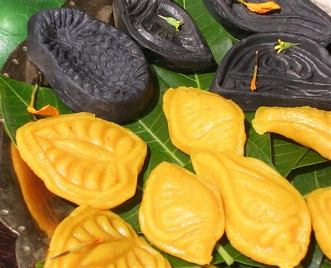 Love Sweets? Make This Lip Smacking Bengali Sandesh At Home Now ...