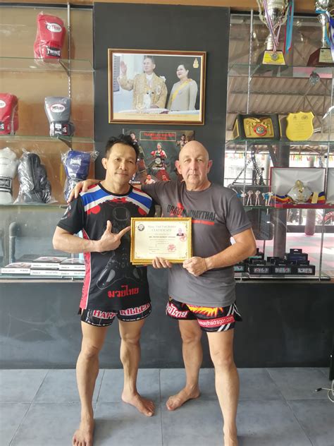 Muay Thai Pad Holder Certificate course