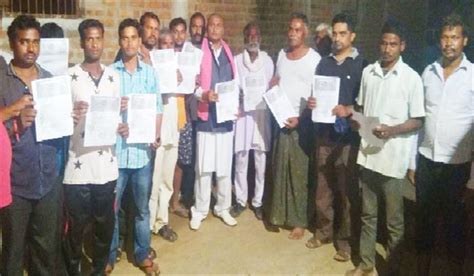 बंदोरा और बेलटुकरी में ग्रामीणों को जोगी का शपथ पत्र वितरण