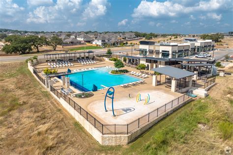 Oak Run Pkwy & Geneva St, New Braunfels, TX 78132 - Veramendi Neighborhood Commercial | LoopNet