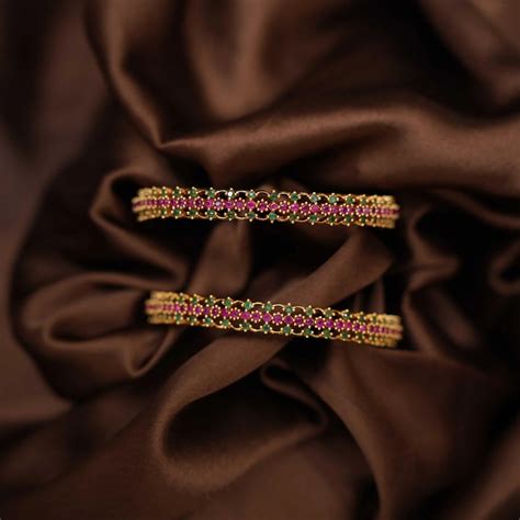 Antique Bangles | Trendy Design | Shop Now