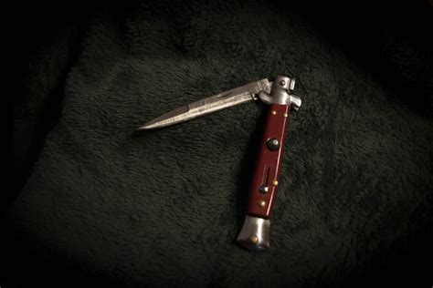 Are Switchblades Illegal