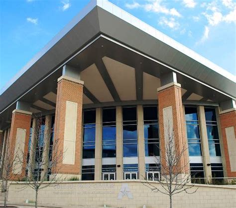 Fellow Program In Management