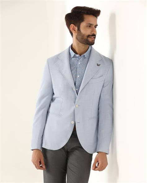 Buy Blazer Suits for Men Online From Blackberrys