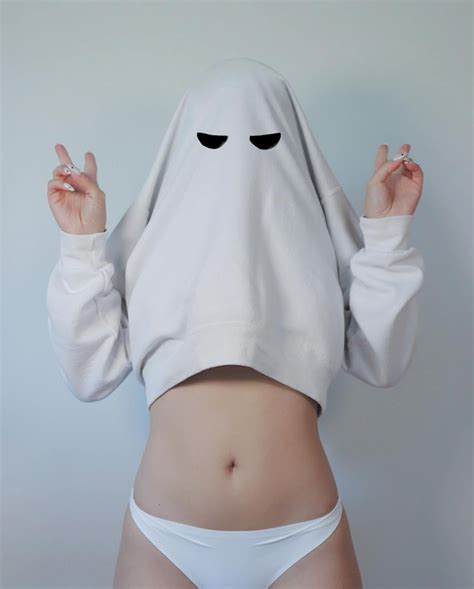 🌸 airy blossom 🌸 | boo! it’s finally october 👻 ‌ ‌ghost art by @kaneysenju2 🤍 ...