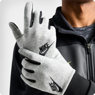 Buy Nike Shoes, Apparel & Accessories Online in India | Ubuy