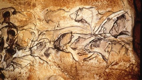 Peintures prehistoriques dans la grotte chauvet pont d'arc reprÃ ...
