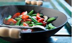 cucinare con il wok ricette cucinare con il wok le 5 ricette facili leitv cucinare con il wok ricette cucinare con il wok le 5 ricette facili leitv