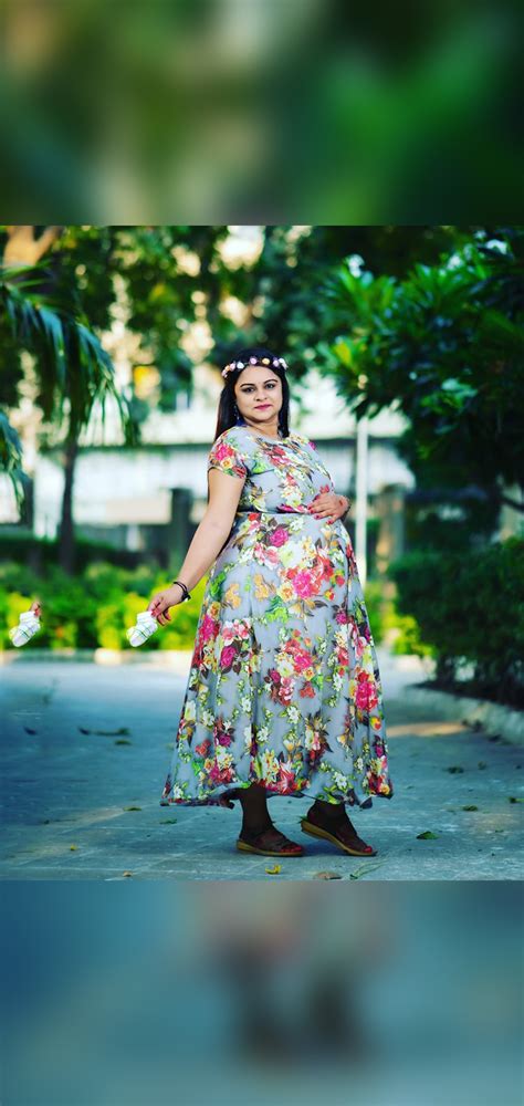 Best maternity shoot poses For Photography Idea _MARUTI PHOTO STUDIO