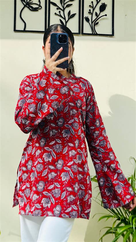 Cotton Bell Sleeve Floral Print Straight Short Kurti – Dolled Up