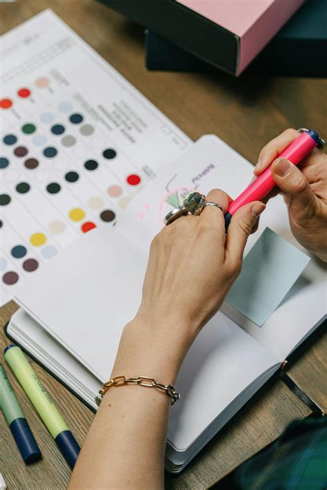 White Notebook 的图像结果