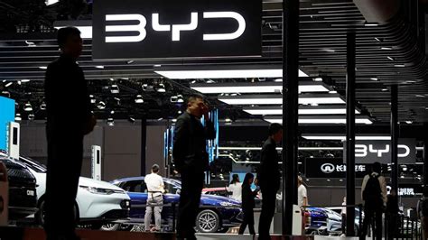BYD reduce producción en China por exceso de stock y feroz competencia local