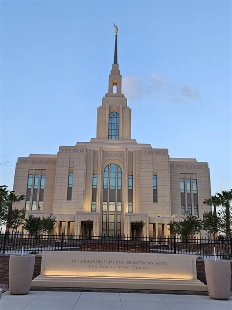 Red Cliffs Utah Temple Photograph Gallery | ChurchofJesusChristTemples.org