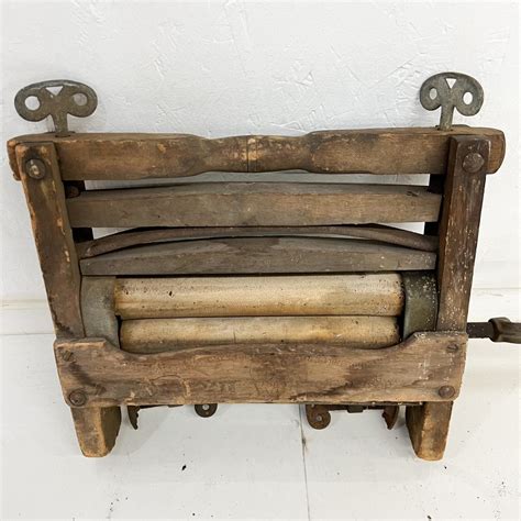 1900s Antique Hand Crank Washing Machine Wringer at 1stDibs | antique ...