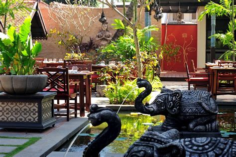 Regency, The South Park Inn | WhatsHot